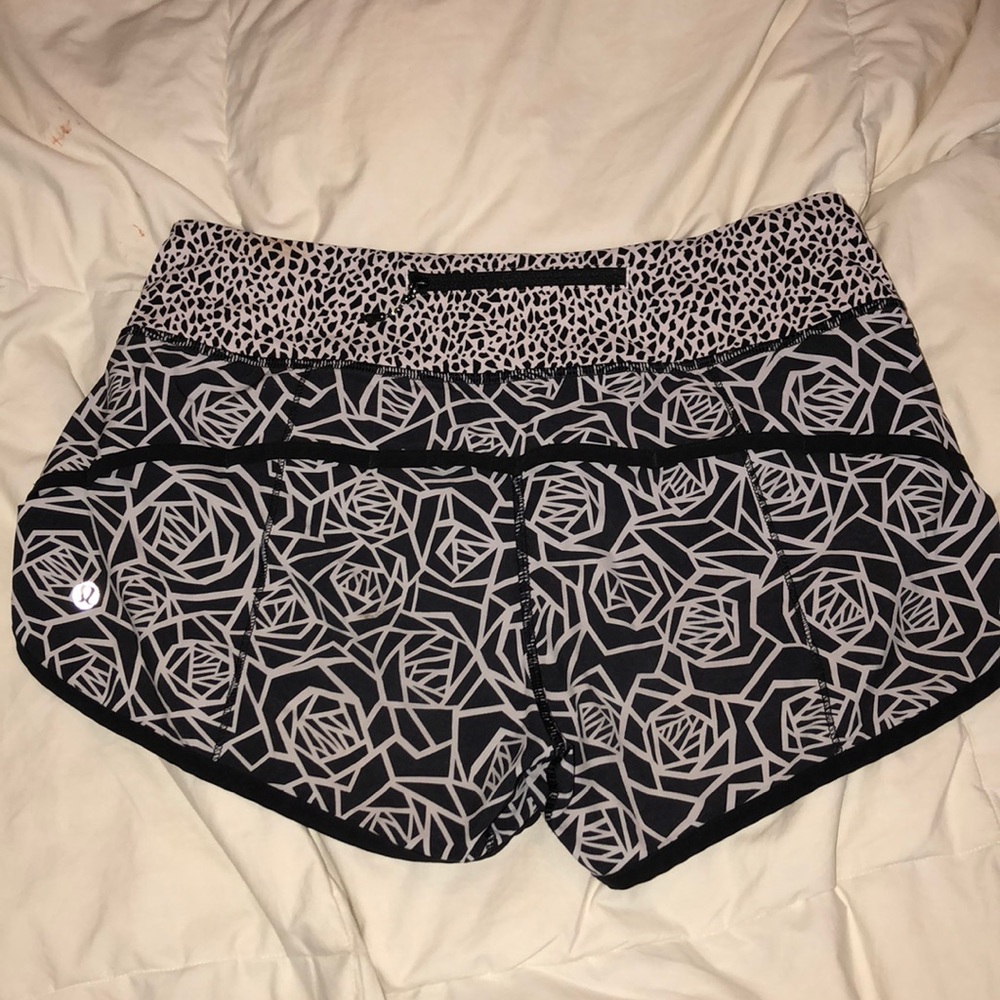 lulu lemon speed shorts